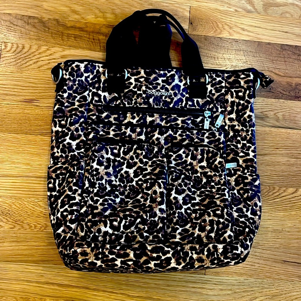 Baggallini convertible travel bag tote backpack carry on personal item